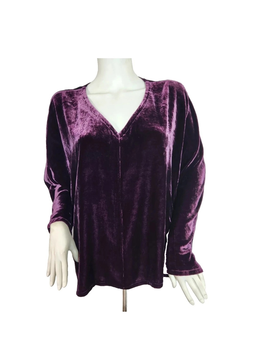 Eileen Fisher Women's Top Size L Plum V-Neck Dolman Sleeve Silk Blend Velvet 06